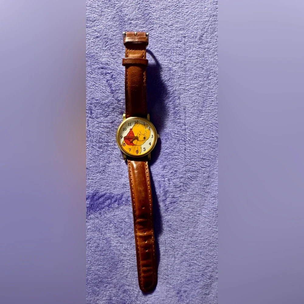 1990 Disney’s Winnie the Pooh Watch with Original Brown Leather Strap